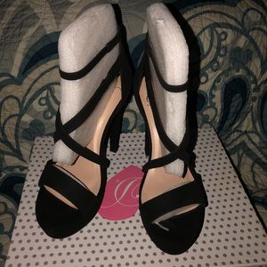 Black Strapped 6’ Heels